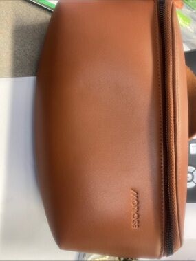 Essom Cognac Leather Toiletry Bag for Men